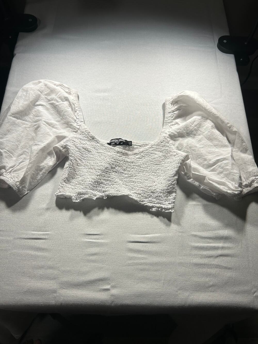 Fashion Union Women’s White Smocked Puff Sleeve Crop Top Size 4